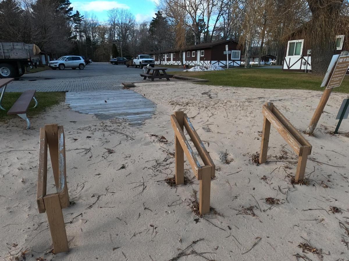 Sunrise Beach Oscoda @ Surfside Aparthotel Exterior foto